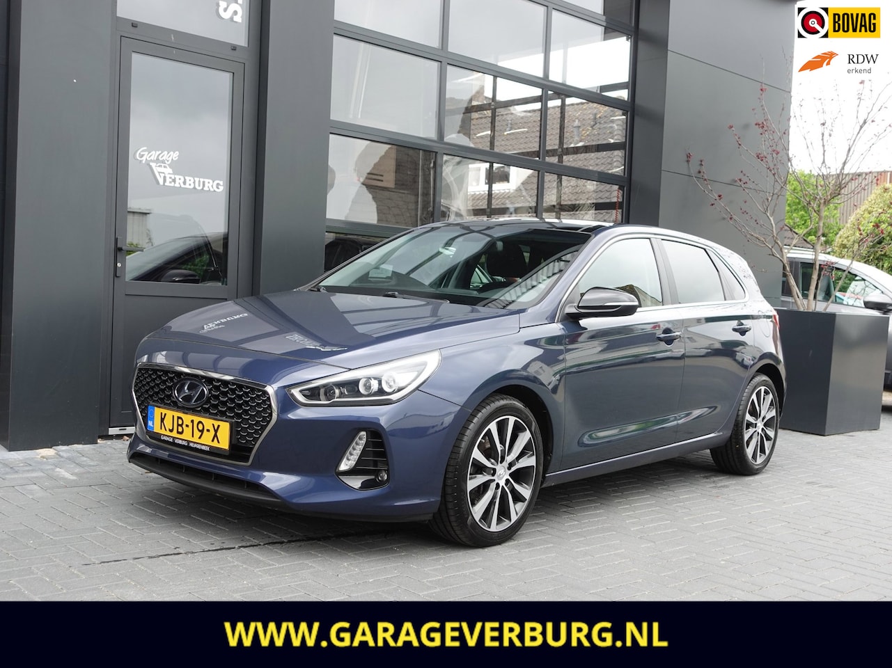 Hyundai i30 - 1.4 T-GDI Premium (Navi,Camera,Cruise,PDC,Stoel+Stuurverwarming,PDC,Elek.panoramadak) - AutoWereld.nl