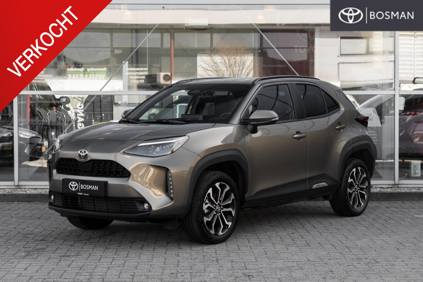 Toyota Yaris Cross - 1.5 Hybrid 115 Dynamic Stoel & Stuurwielverwarming - AutoWereld.nl