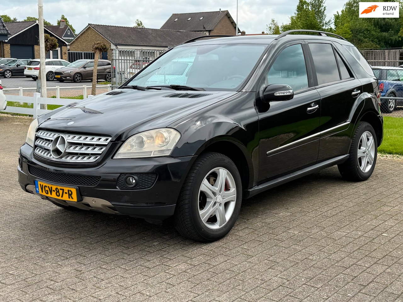 Mercedes-Benz M-klasse - 280 CDI / GRIJS KENTEKEN / INRUIL KOOPJE - AutoWereld.nl