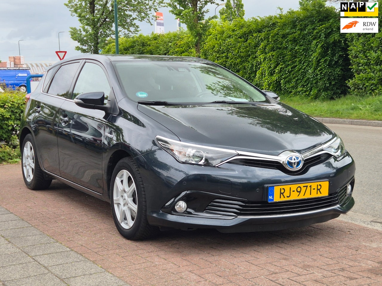 Toyota Auris - 1.8 Hybrid Dynamic *Comfort & Betrouwbaarheid - AutoWereld.nl