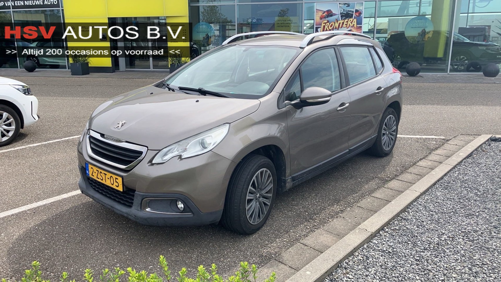 Peugeot 2008 - 1.2 PureTech Active automaat navi *99.000km* - AutoWereld.nl