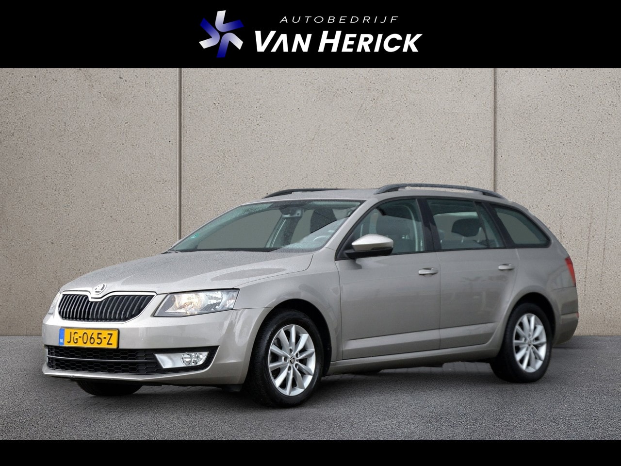 Skoda Octavia Combi - 1.4 TSI 150PK Automaat | Navigatie | Trekhaak - AutoWereld.nl