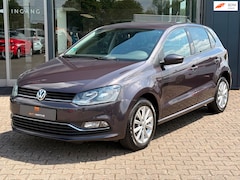 Volkswagen Polo - 2015 1.0 Highline Bluemotion tech Cruise / PDC /