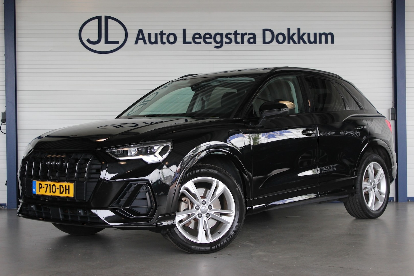 Audi Q3 - 45 TFSI e S-Line Edition Black Optic | Pano | Carplay | Camera | Stoelverw. | Leder | DAB - AutoWereld.nl