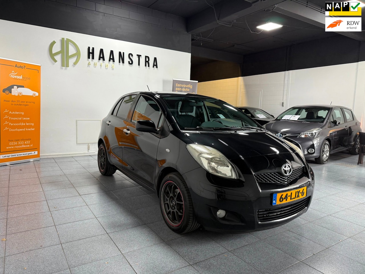 Toyota Yaris - 1.3 VVT-i Aspiration 1.3 VVTi Aspiration 5 Drs, LM Velgen, NL Auto! NAP. - AutoWereld.nl