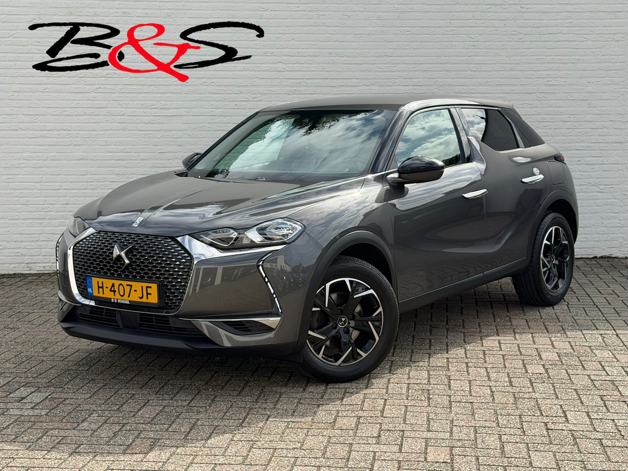 DS 3 Crossback - 1.2 PureTech So Chic Camera Navigatie Carplay DAB Cruise Leder Lane assist - AutoWereld.nl
