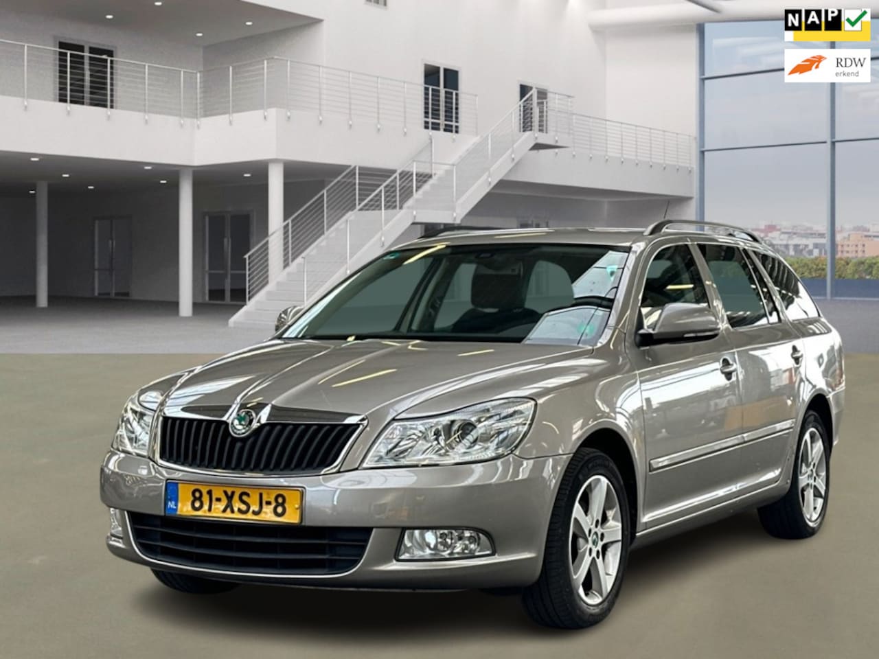 Skoda Octavia Combi - 1.2 TSI Comfort/airco/Trekhaak/navigatie/cruise Controle/parkeersensoren achter/ stoelverw - AutoWereld.nl
