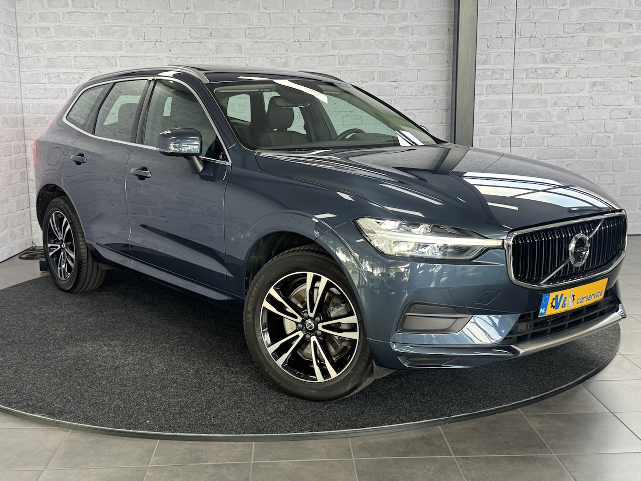 Volvo XC60 - 2.0 B5 Momentum Exclusive Pano Pilot Assist H/K 360Camera HUD - AutoWereld.nl