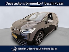 Volkswagen ID.3 - First Plus 58 kWh 204pk | Camera | Stoelverwarming | IQ light | App Connect