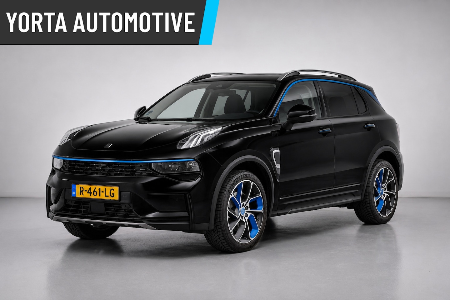 Lynk & Co 01 - 1.5 HYBRIDE|AUTOMAAT|PANO|CAMERA|CARPLAY|INFINTY - AutoWereld.nl