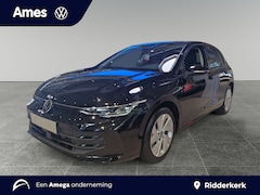 Volkswagen Golf - Life Edition 1.5 eHybrid 204 PK Automaat | Sfeerverlichting | 17'' velgen |