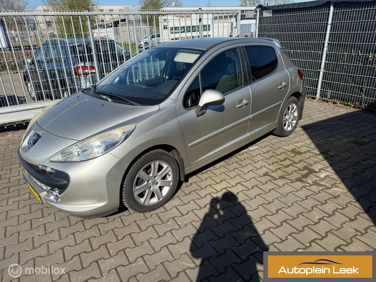 Peugeot 207 - 1.6 VTi XS Pack CLIMA CRUISE CONTROLE TREKHAAK - AutoWereld.nl