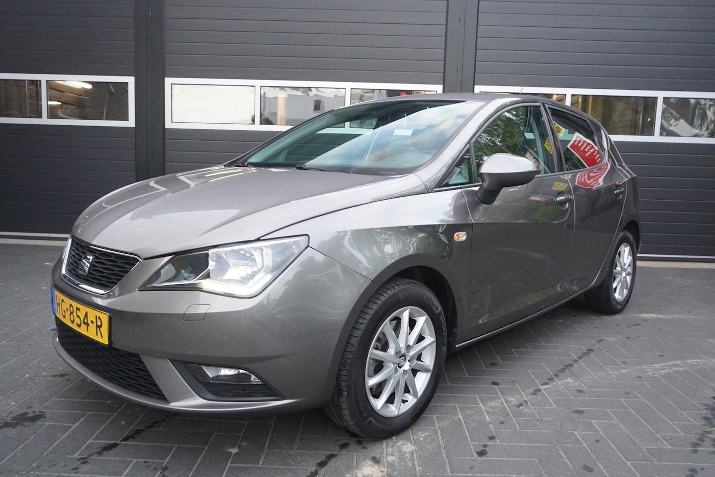 SEAT Ibiza SC - 1.0 EcoTSI Style Connect Aut/Camera/Navi/Carplay/Airco/Cruise - AutoWereld.nl