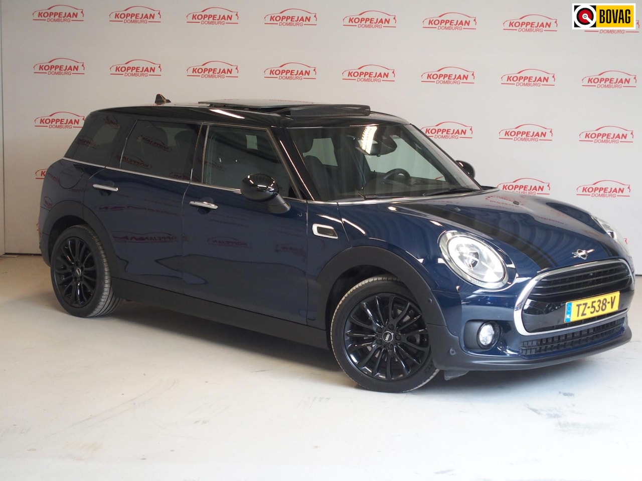 MINI Clubman - 1.5 Cooper Chili Mini 1.5 Cooper Chili, NL auto, App connect, panoramadak, H&K, LED - AutoWereld.nl