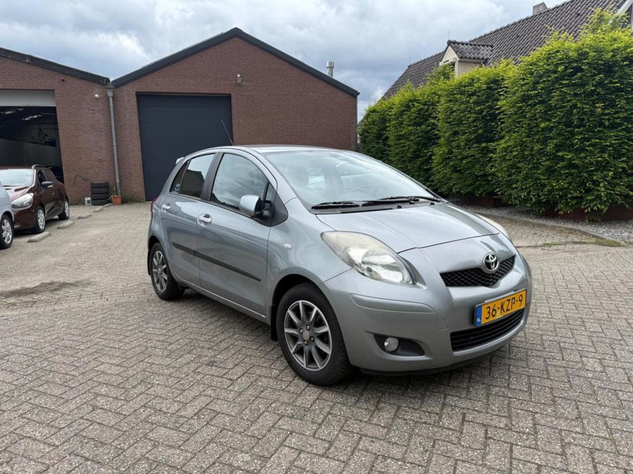 Toyota Yaris - 1.3 VVT-i Aspiration 1.3 VVTi Aspiration - AutoWereld.nl