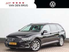 Volkswagen Passat Variant - 1.4 TSI PHEV GTE Business | Panoramadak | Wegklapbare trekhaak | Elektrische stoelen + mem