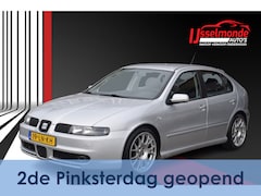 SEAT Leon - 1.8-20VT Topsport 170.682 km NL AUTO
