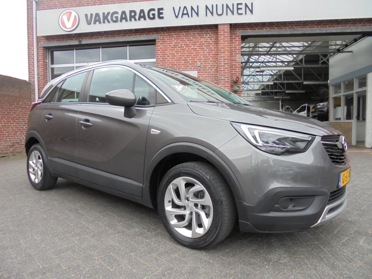 Opel Crossland X - 1.2 T. Innovation aut6||ECC||PDC||Rijklaar|| - AutoWereld.nl