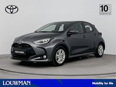 Toyota Yaris - 1.5 Hybrid Dynamic Limited Stoel / Stuur-verwarming | Parkeersensoren | Climate Control