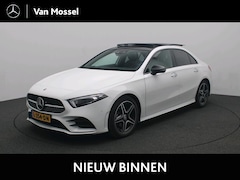 Mercedes-Benz A-klasse - 200 Business Solution AMG / Panaroma-dak / Memory-Stoelen / Night-Pakket / Rij-Assitentie