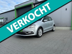 Volkswagen Polo - 1.2 TSI Highline Aut. 5 deurs in nieuwstaat, keurig onderhouden Vele opties Lage Km stand