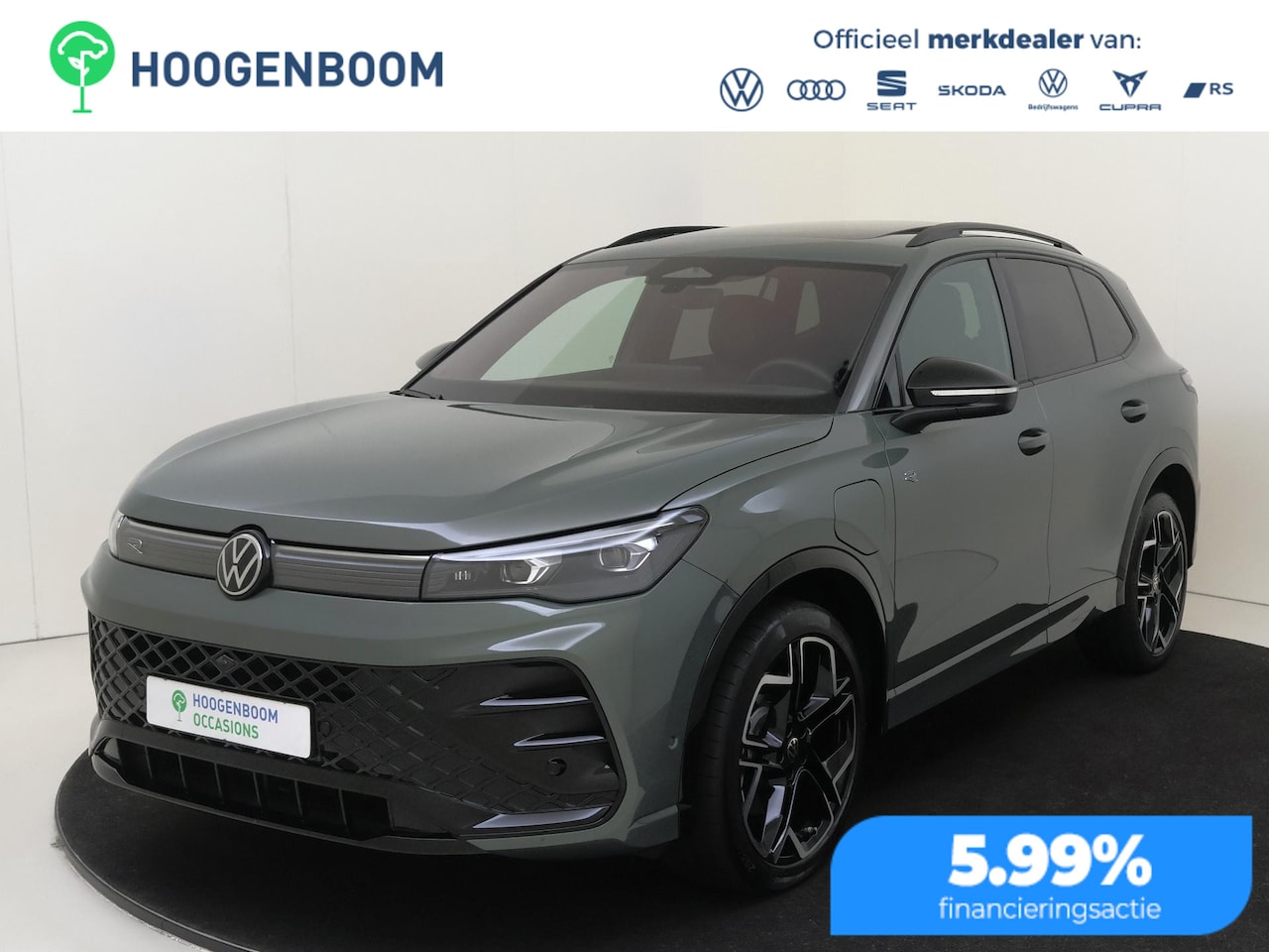 Volkswagen Tiguan - 1.5 eHybrid R-Line Edition | SoH 98% | Panoramadak | Trekhaak |  Lederen bekleding | Head- - AutoWereld.nl