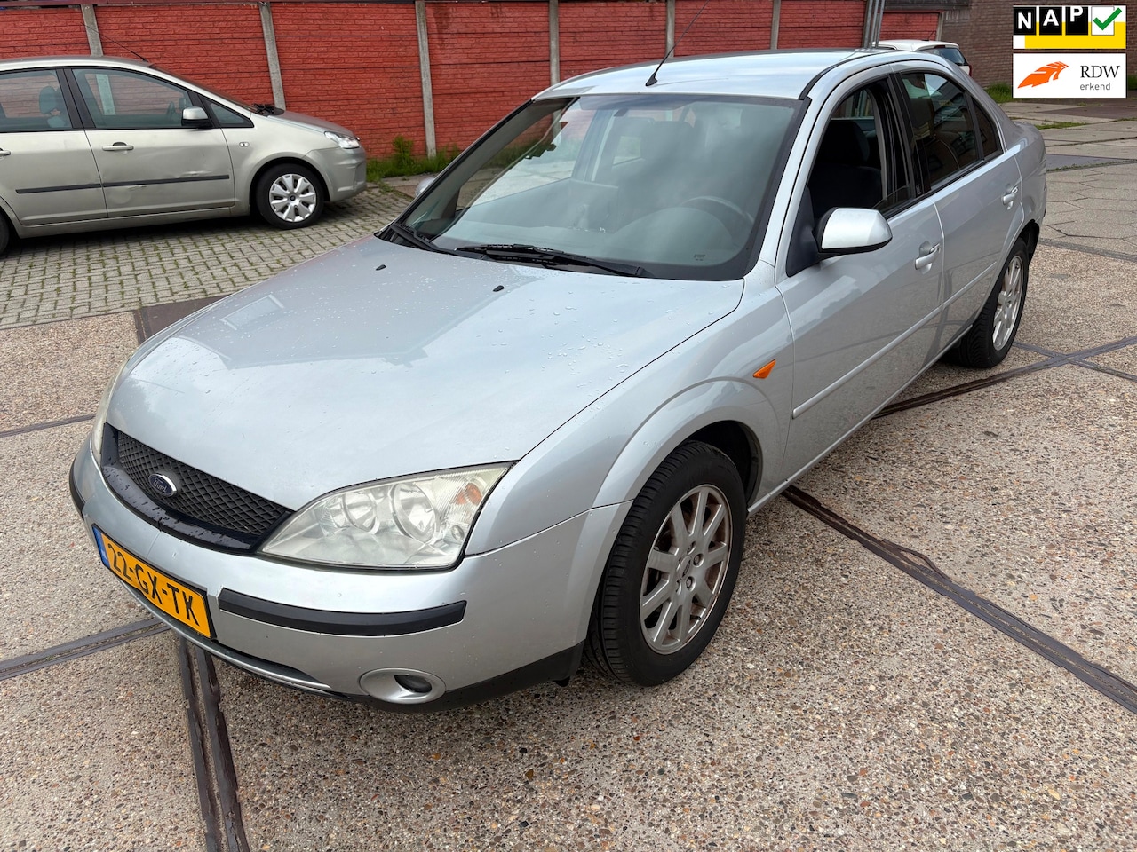 Ford Mondeo - 1.8-16V First Edition 1.8-16V First Edition - AutoWereld.nl