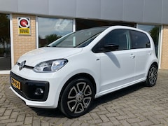 Volkswagen Up! - 1.0 high up met R-line pakket