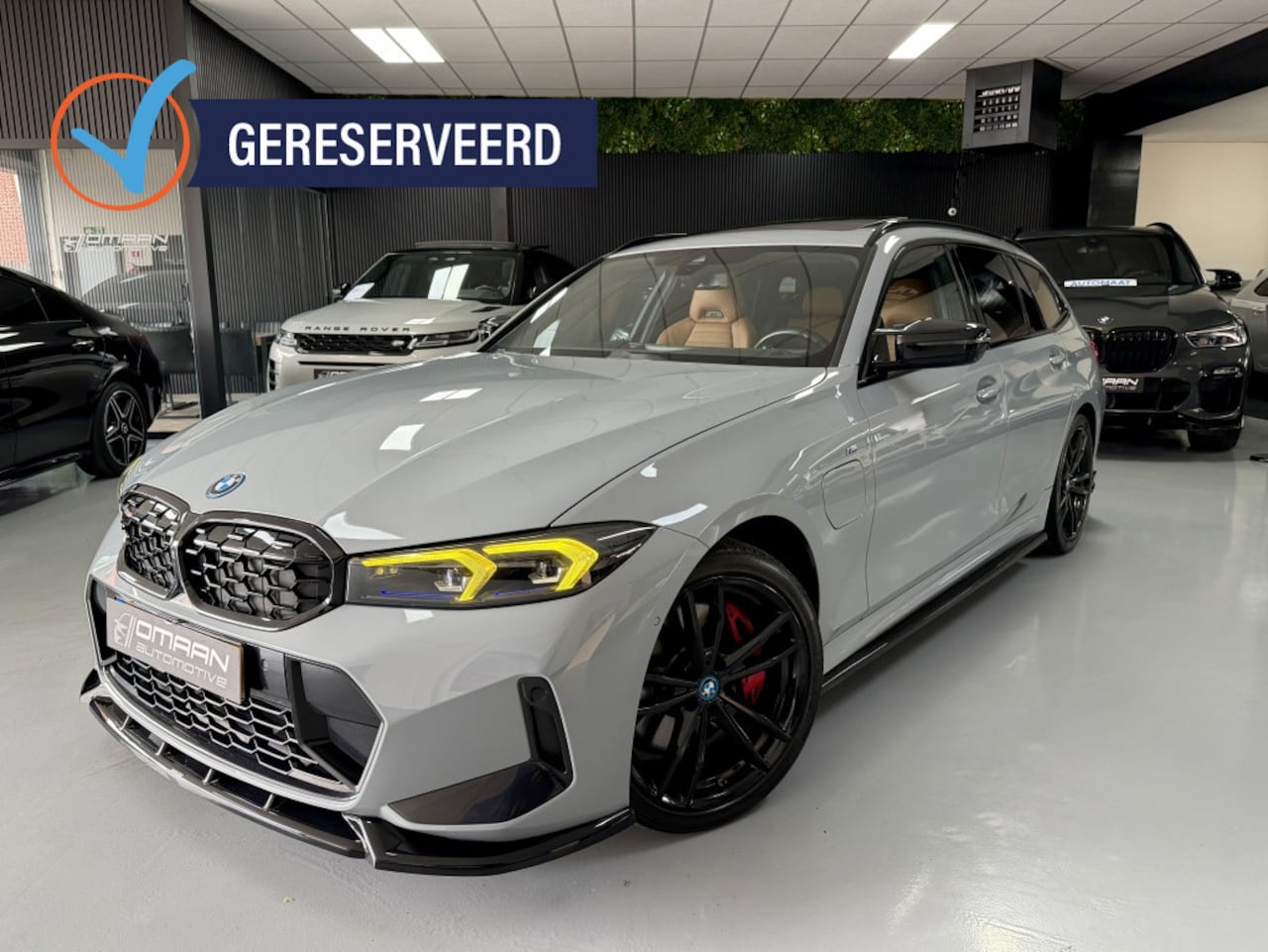 BMW 3-serie Touring - 330e xDrive M Sport Plus PANO - AutoWereld.nl