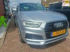 Audi Q3 - 2.0 TFSI quattro S-Line Trekhaak Camera