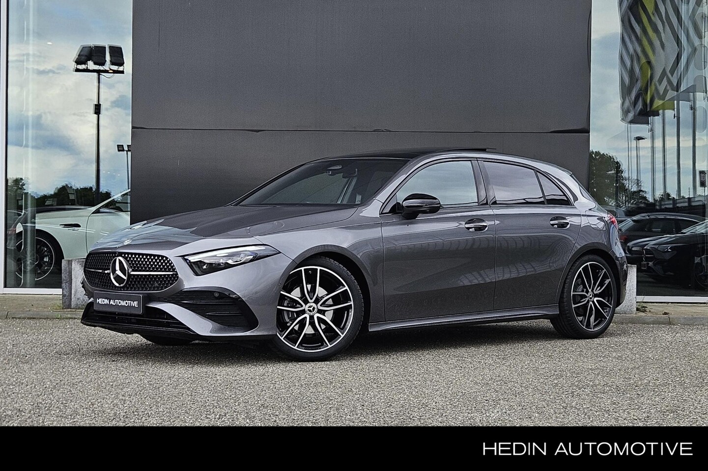 Mercedes-Benz A-klasse - A 180 Automaat Business Solution AMG | AMG Line Plus Pakket - AutoWereld.nl
