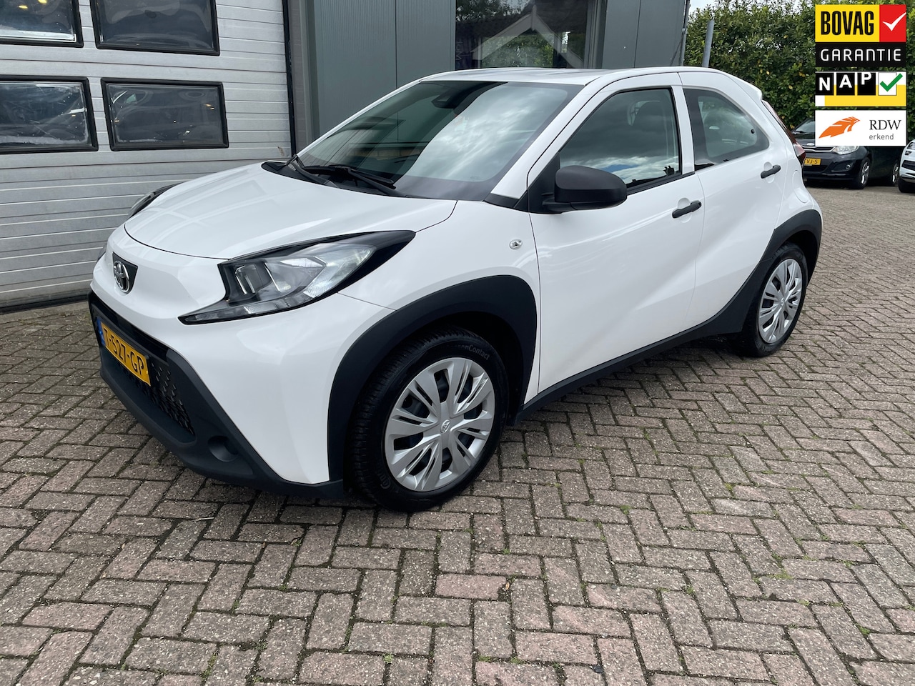 Toyota Aygo X - 1.0 VVT-i MT 1.0 VVT-i MT - AutoWereld.nl