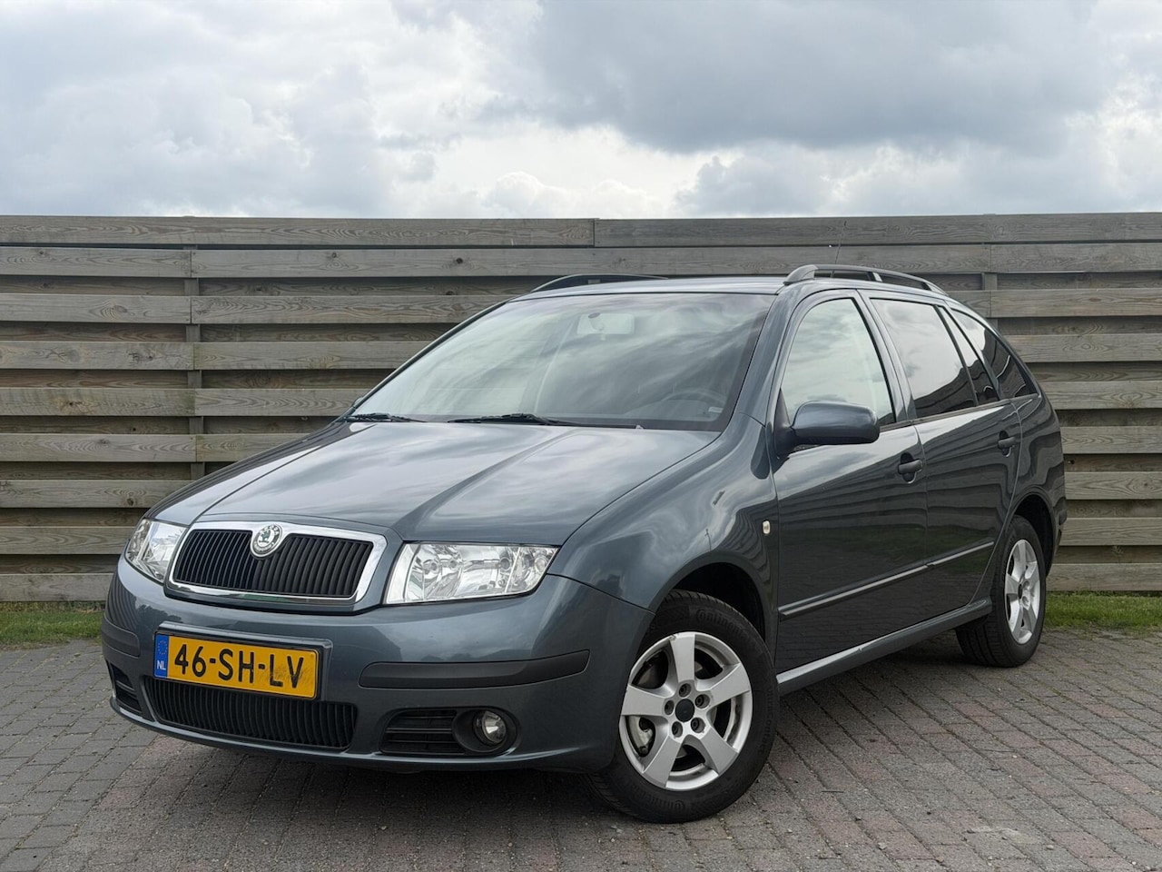 Skoda Fabia Combi - 1.4-16V Automaat Cruise airco - AutoWereld.nl