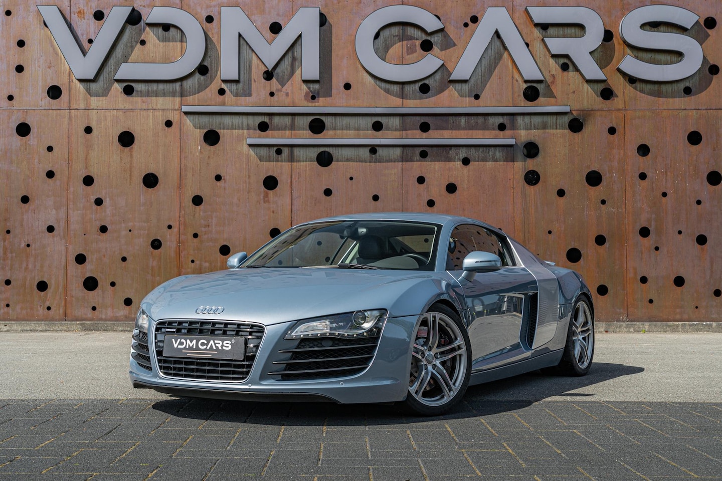 Audi R8 - 4.2 V8 FSI | Handgeschakeld | Jet Blue Metallic | Le Mans Spec | B&O | Titanium Uitlaat | - AutoWereld.nl