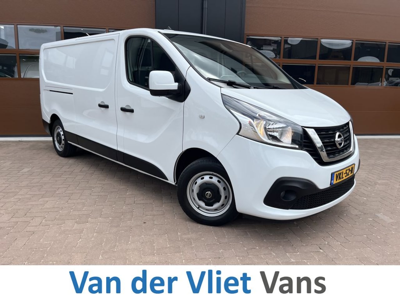 Nissan nv300 - 2.0 dCi 120pk E6 L2 3p Lease €276 p/m, Trekhaak, Airco, Navi, PDC, Cruise controle, Onderh - AutoWereld.nl