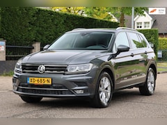 Volkswagen Tiguan - 2.0 TDI 4Motion Highline | AUTOMAAT | CLIMA | CRUISE | LED | TREKHAAK | ZEER MOOIE GOED ON
