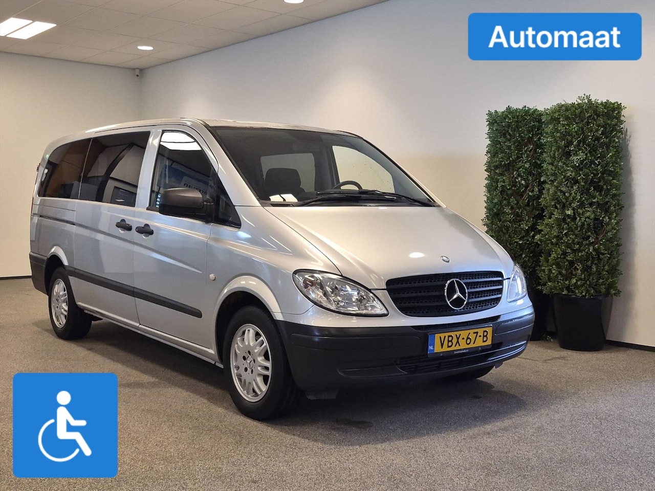 Mercedes-Benz Vito - L2H1 Rolstoelbus Automaat - AutoWereld.nl
