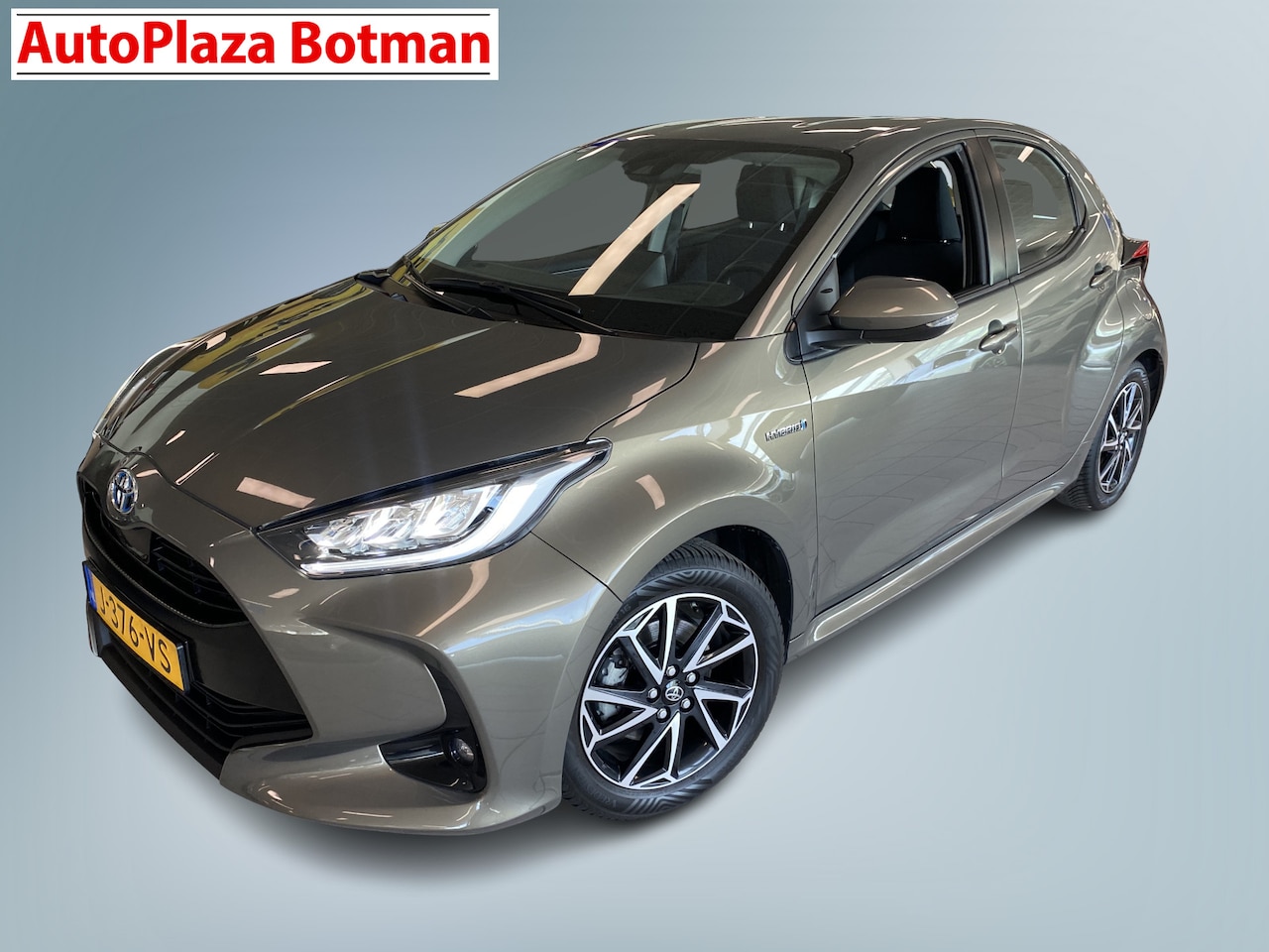 Toyota Yaris - 1.5 Hybrid Dynamic | Trekhaak - AutoWereld.nl