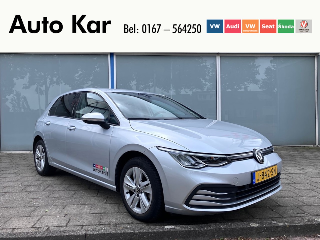 Volkswagen Golf - 1.0 TSI Life Climatronic Parkeersensoren Navigatie - AutoWereld.nl