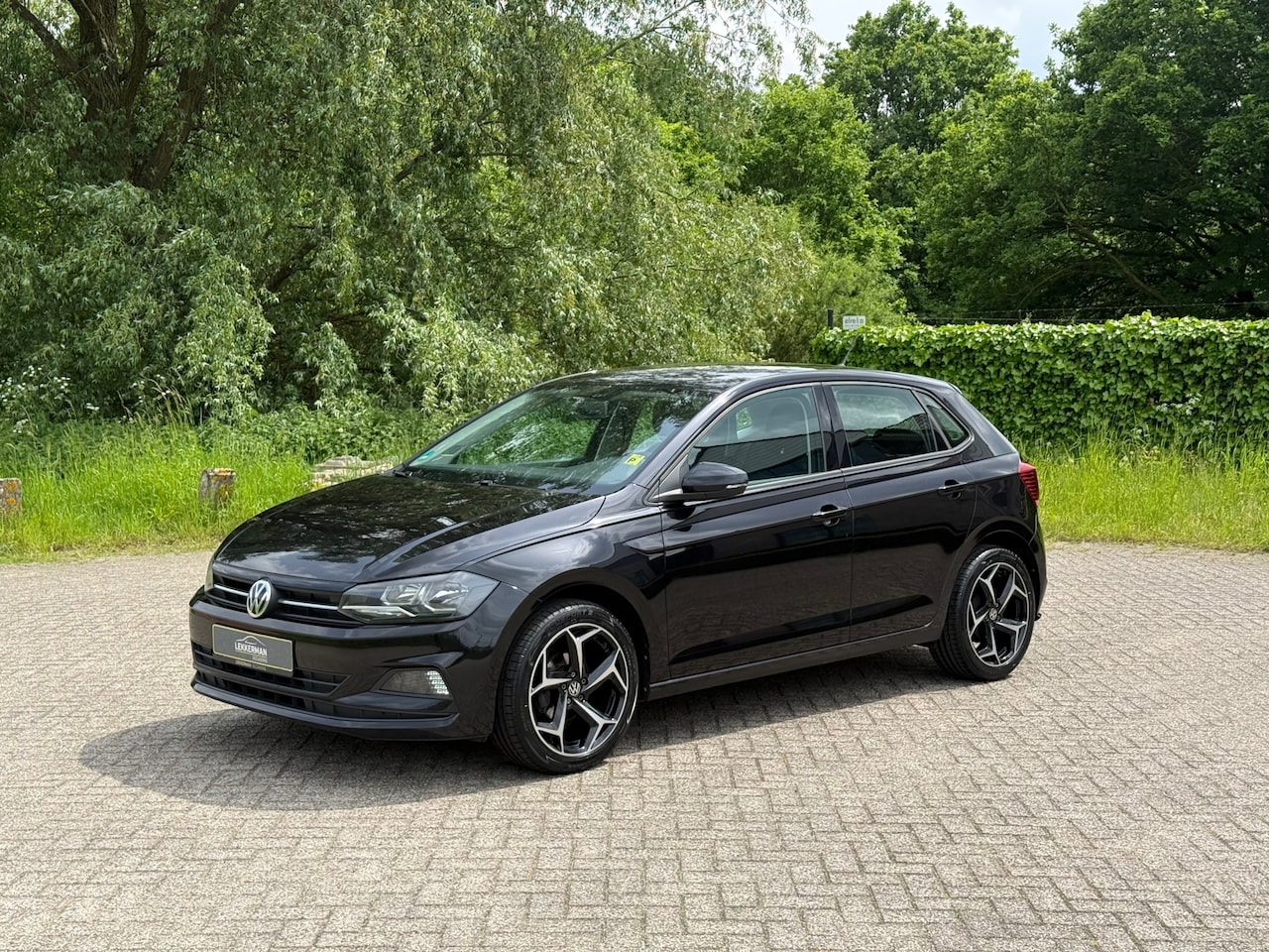Volkswagen Polo - 1.0 TSI Highline BLUETOOTH I 4 X NWE BANDEN I WEINIG KM I CRUISE - AutoWereld.nl