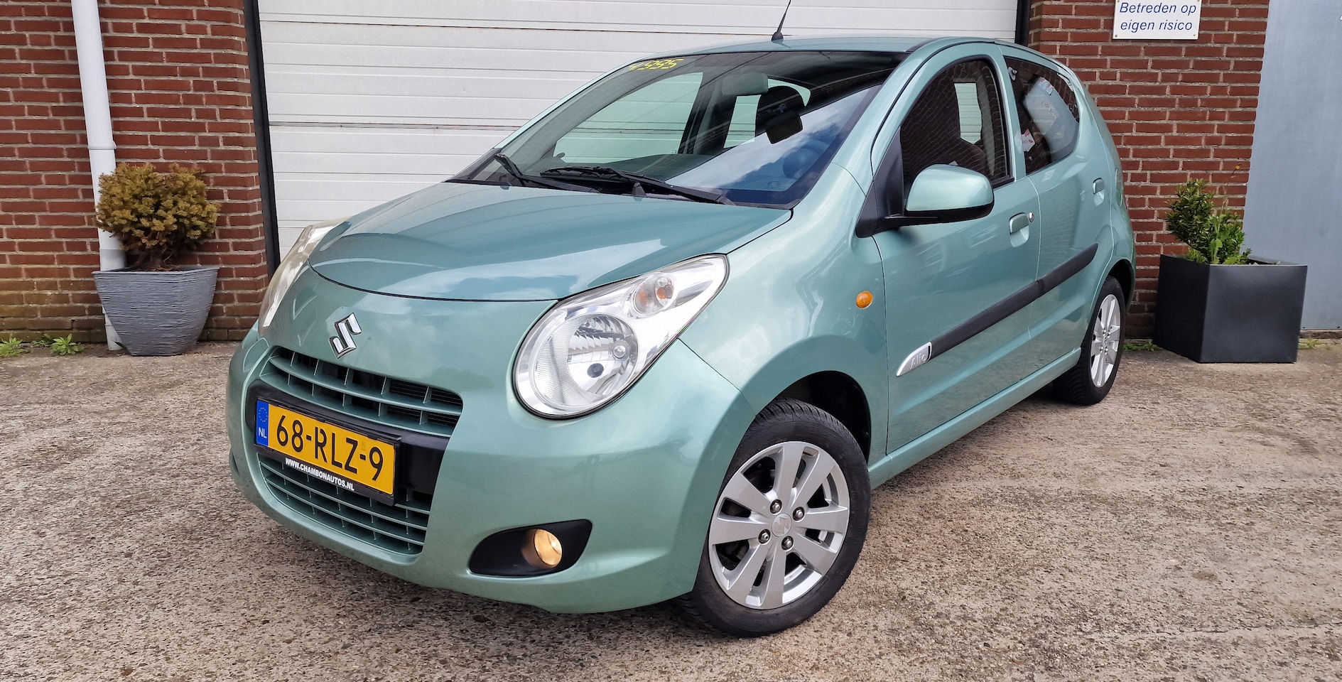 Suzuki Alto - 1.0 Exclusive In top staat verkerende Suzuki Alto 1.0 16V Exclusive. Airco lm velgen mistlampen 42.600 k - AutoWereld.nl
