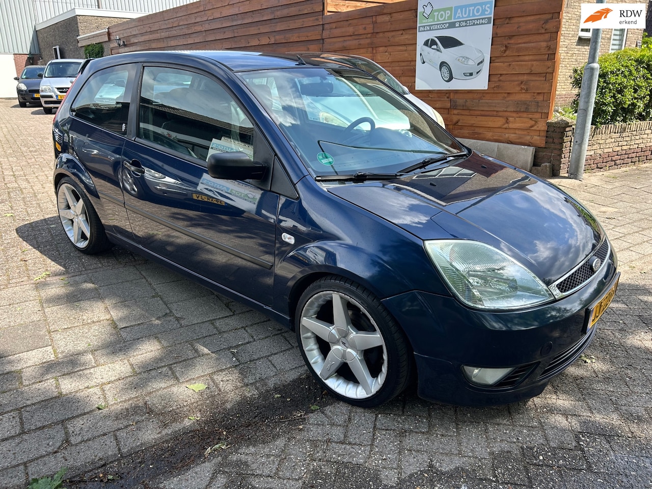 Ford Fiesta - 1.4-16V Ambiente wolfburg nieuwe apk! - AutoWereld.nl