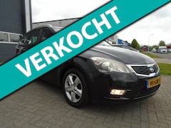 Kia Cee'd Sporty Wagon - 1.4 CVVT Navigator Plus Pack NAVI AIRCO CRUISE