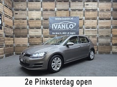 Volkswagen Golf - 1.2 TSI Business Edition Connected Pano Led Navi Clima PDC Trekhaak LM