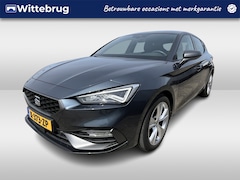 SEAT Leon - 1.0 TSI FR Business Intense Tech Navigatie / Parkeersensoren / Camera / Stoelverwarming /