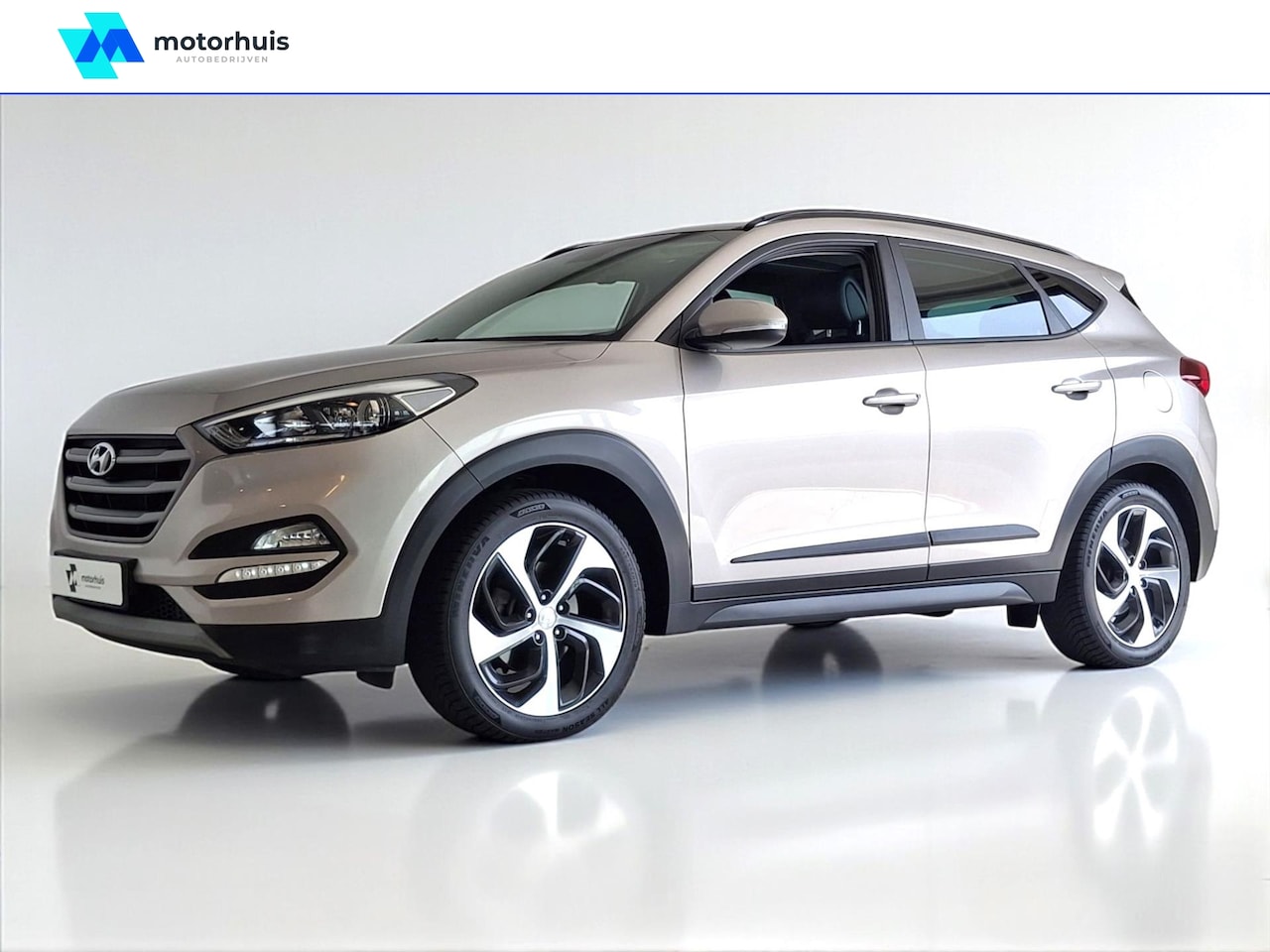 Hyundai Tucson - 1.6 T-GDi 177pk 4WD 7-DCT Premium APPLE CARPLAY CAMERA NAVI TREKHAAK - AutoWereld.nl