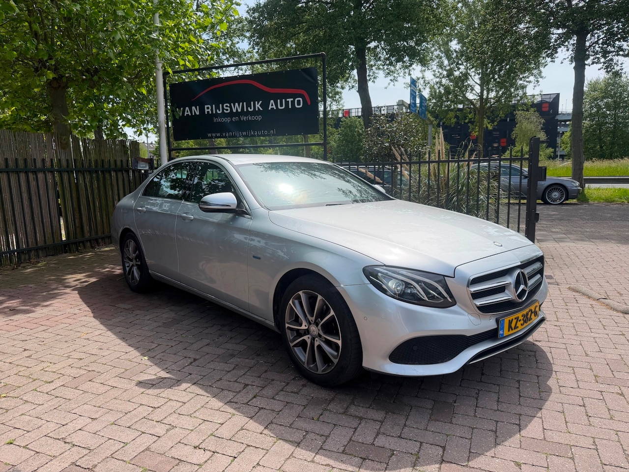 Mercedes-Benz E-klasse - 350 e Lease Edition Xenon Leder Nav Camera - AutoWereld.nl