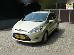 Ford Fiesta - 1.4 Ghia Nieuwe apk 20-5-2027 luxe uitvoering