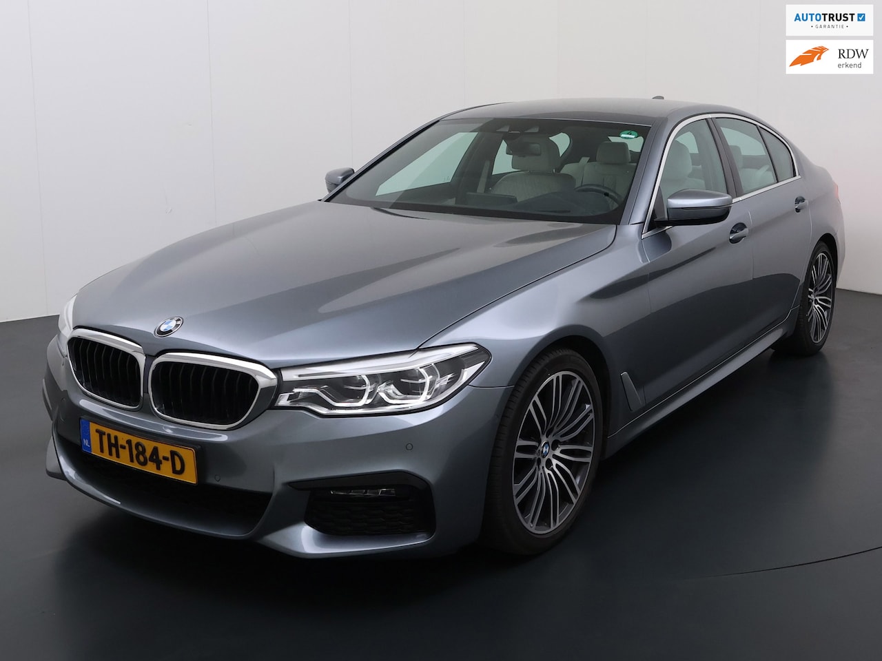 BMW 5-serie - 540i High Executive 6 cyl. !! - AutoWereld.nl