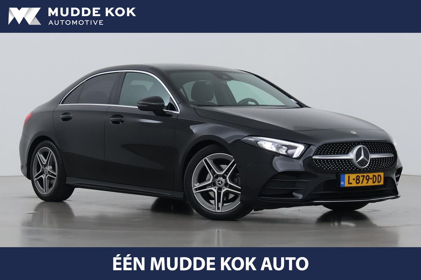 Mercedes-Benz A-klasse - 180 Premium Plus | Stoelverwarming | Dodehoekdetectie | Apple Carplay | Getint Glas | 18 I - AutoWereld.nl